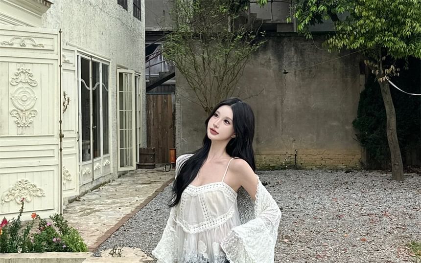 Spaghetti Strap V-Neck Plain Lace Camisole Top / Lace Long Light Jacket