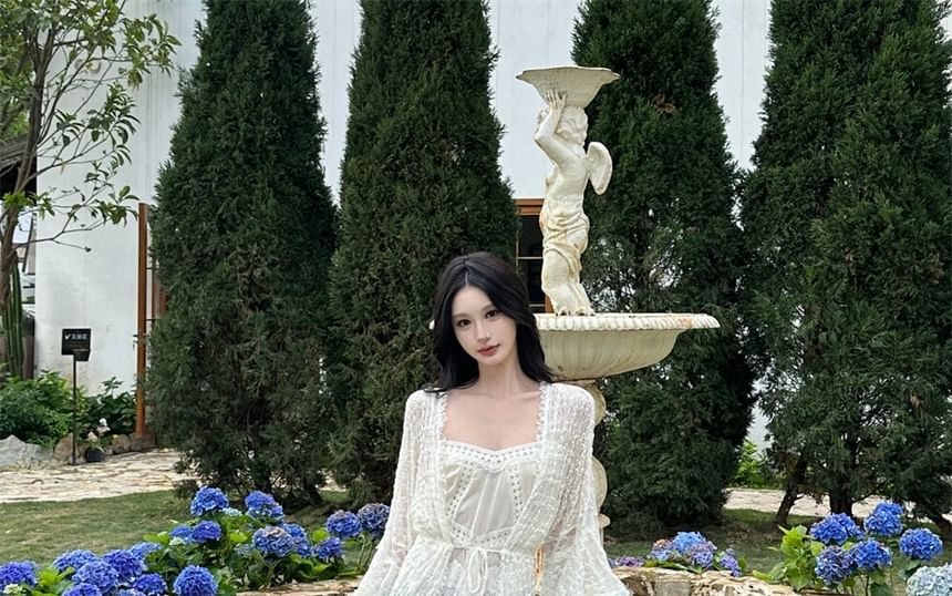 Spaghetti Strap V-Neck Plain Lace Camisole Top / Lace Long Light Jacket