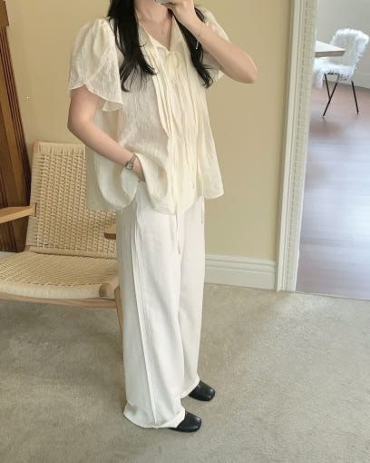 Tie-Neck Pleated Loose-Fit Short Sleeve Blouse