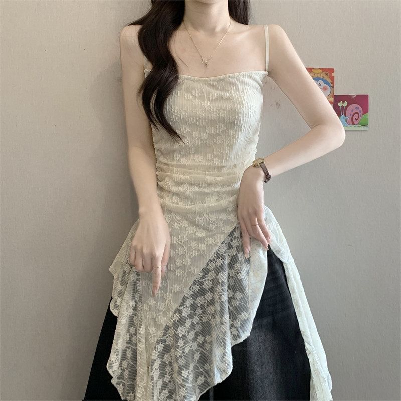 Floral Side-Slit Lace Camisole Top