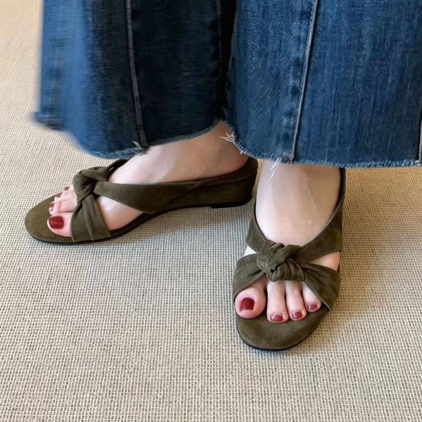 Wedge Heel Twisted Sandals