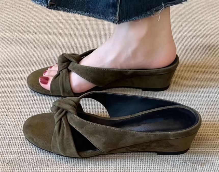 Wedge Heel Twisted Sandals