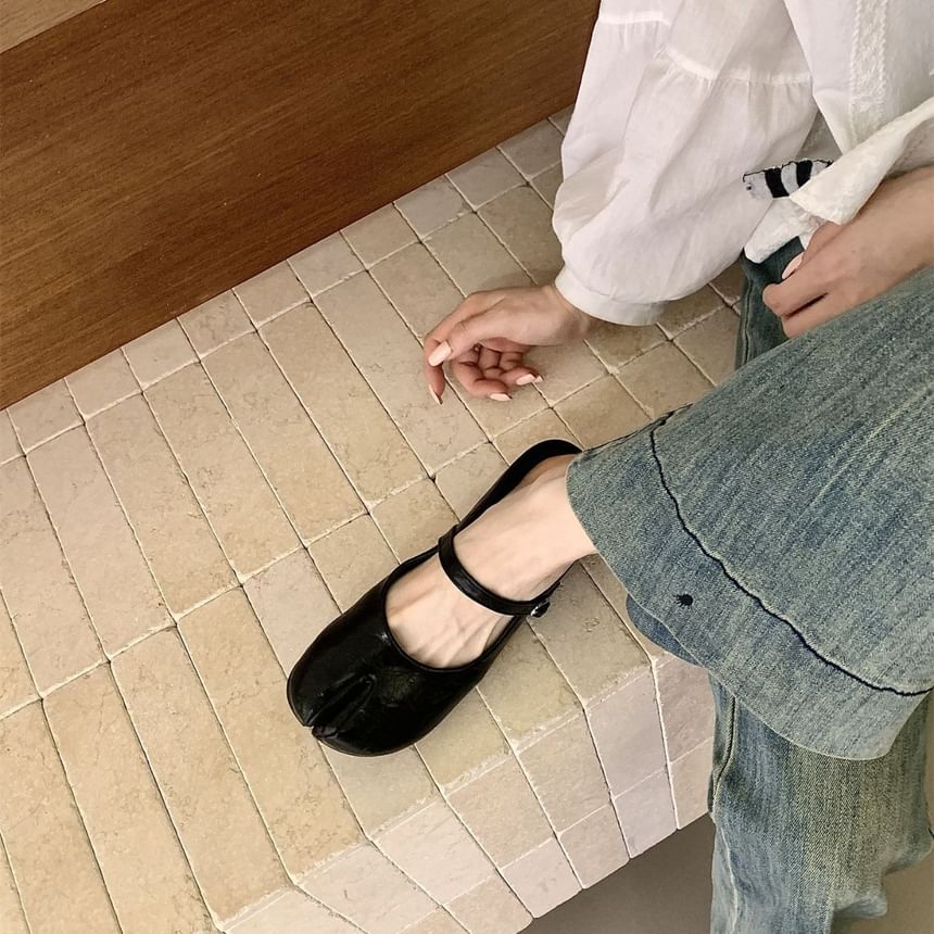 Hidden Wedge Split Toe Plain Faux Leather Mary Jane Mules