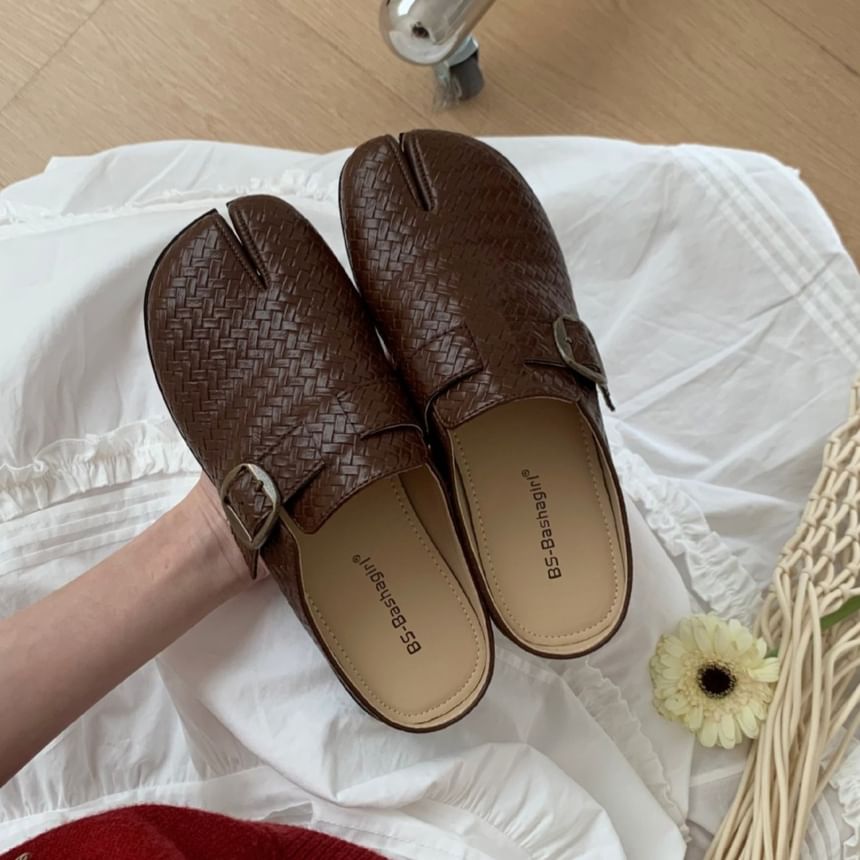 Split Toe Plain Buckled Faux Leather Flat Mules