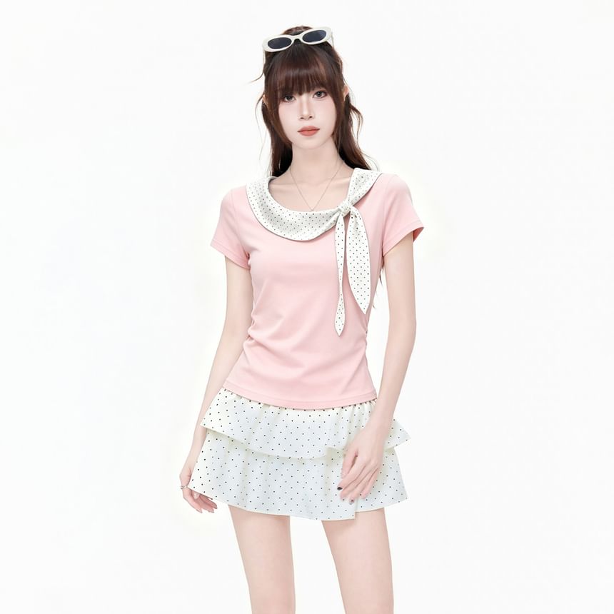 Polka Dot Knotted Fitted Tee with Short Sleeves