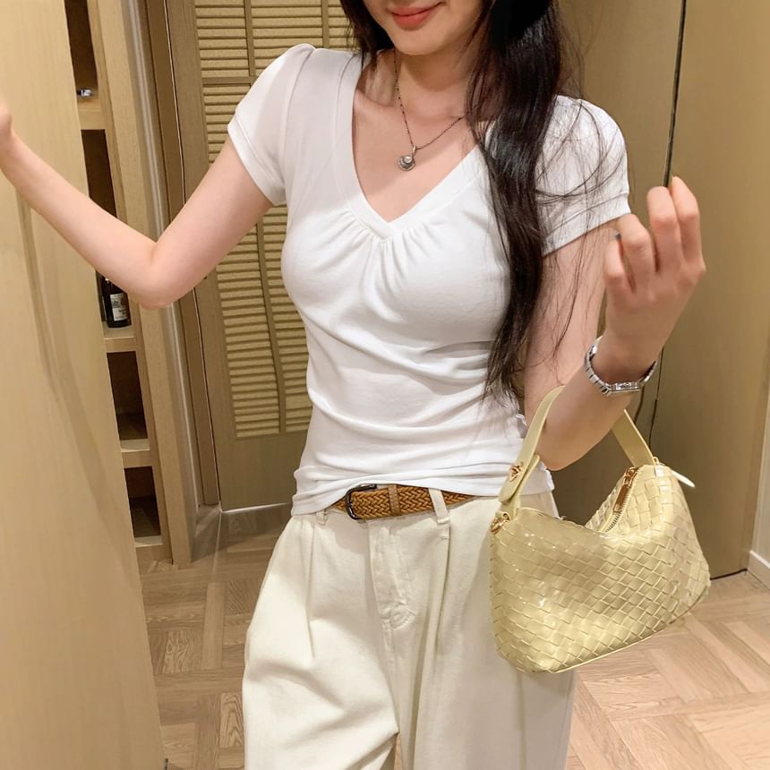 Short-Sleeve V-Neck Plain Ruched T-Shirt
