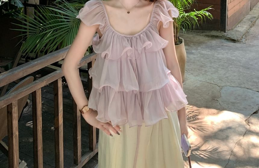 Sleeveless Scoop Neck Plain Ruffle Trim Camisole Top