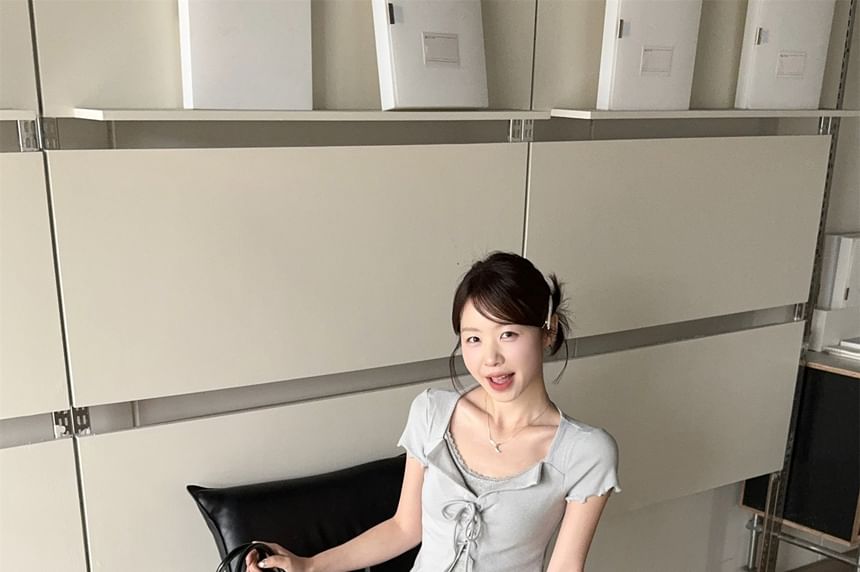Short-Sleeve Scoop Neck Plain Mock Two Piece Top