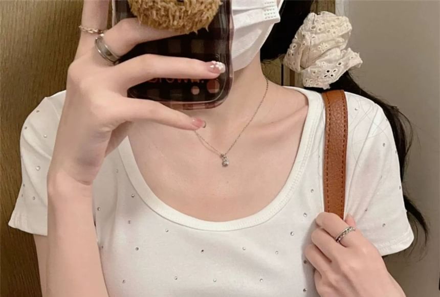 Short Sleeve Scoop Neck Plain Rhinestone T-Shirt