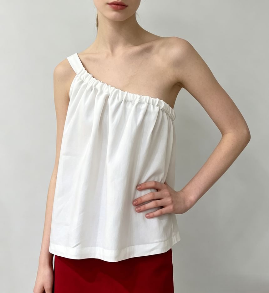 Loose-Fit Single-Shoulder Tank