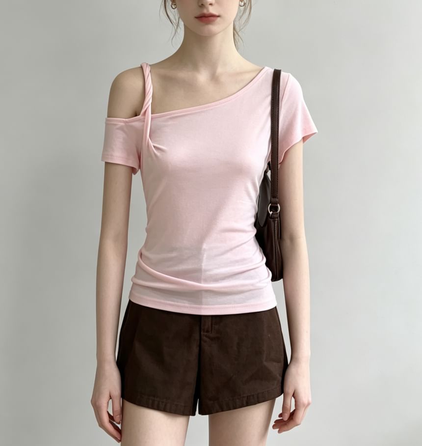 Cold Shoulder Twisted Strap Plain Slim-Fit T-Shirt