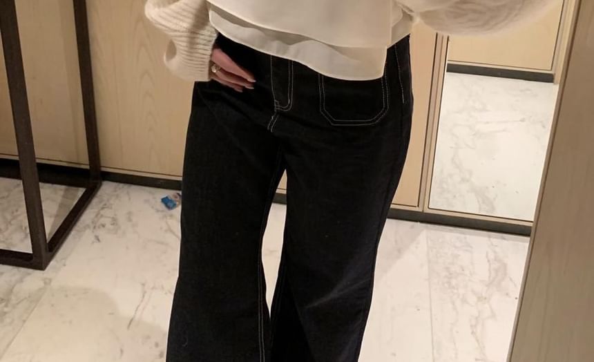 Sleeveless V-Neck Ruffle Trim Top