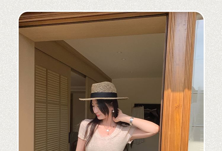 Ribbed Knit Round Neck Short Sleeve Top