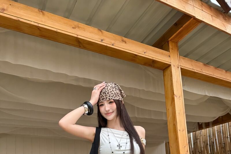 One Shoulder Asymmetrical Lace Shirred Crop Tee