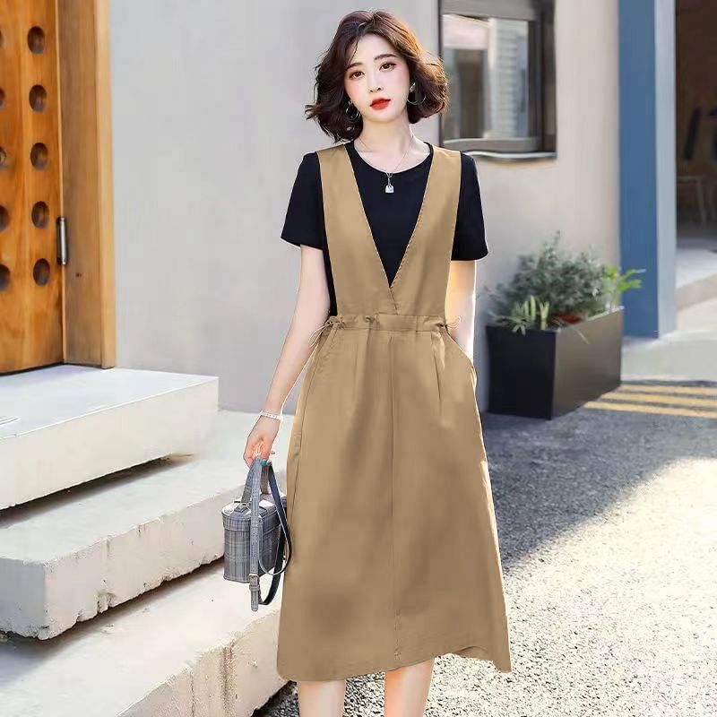 Round Neck T-Shirt & V-Neck Drawstring Midi Dress Set