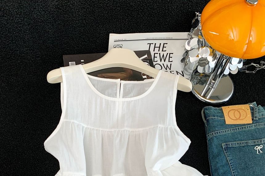 Tiered Sleeveless Top with Round Neckline