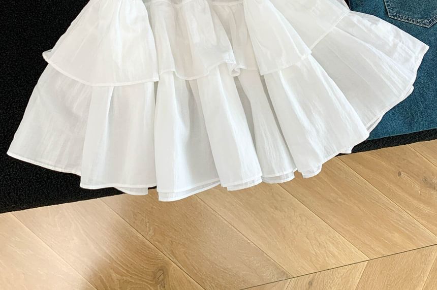 Tiered Sleeveless Top with Round Neckline
