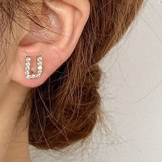 Rhinestone Lettering Ear Stud