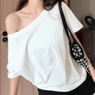 Short-Sleeve One Shoulder Plain Top