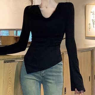 Flared-Sleeve Off-Shoulder Plain Asymmetrical Tee