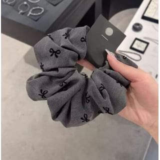 Bow Dotted Scrunchie / Print
