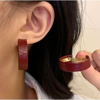 Hoop Textured Earring