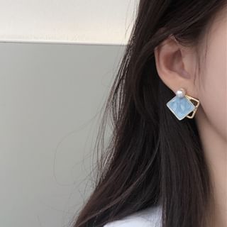 Stud / On Clip Pearl Geometric Earring Faux