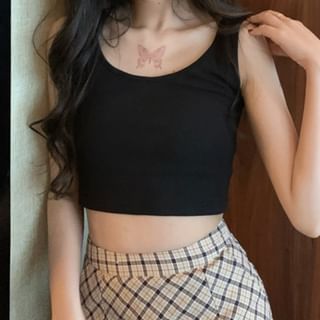 Plain Scoop-Neck Cropped Tank Top