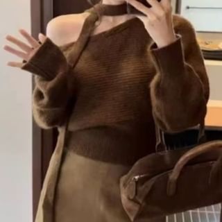 Asymmetric One-Shoulder Ribbed Knit Sweater