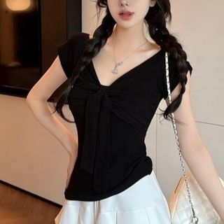 Short-Sleeve V-Neck Ruched Padded T-Shirt Plain