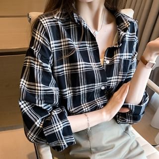 Plaid Collared Long-Sleeve Shirt