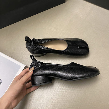 Relaxed Distinctive Split Toe Tabi Ballet Flats