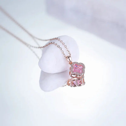 Collier crème aux fraises W536