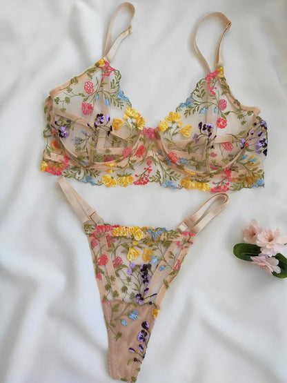 Ensemble de lingerie florale ensoleillée W338