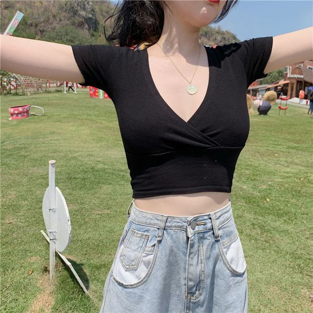 V-Neck Top Short-Sleeve Crop