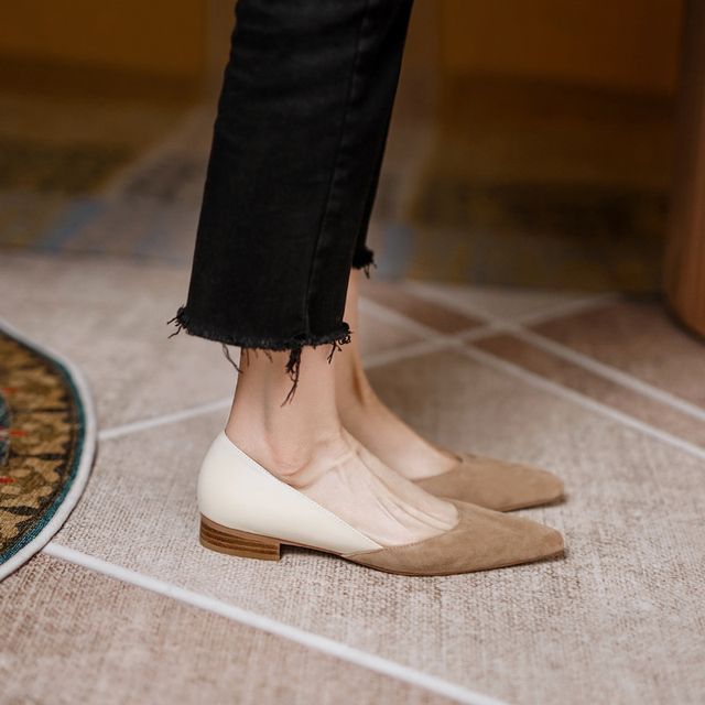 Two-Tone Flats Panel