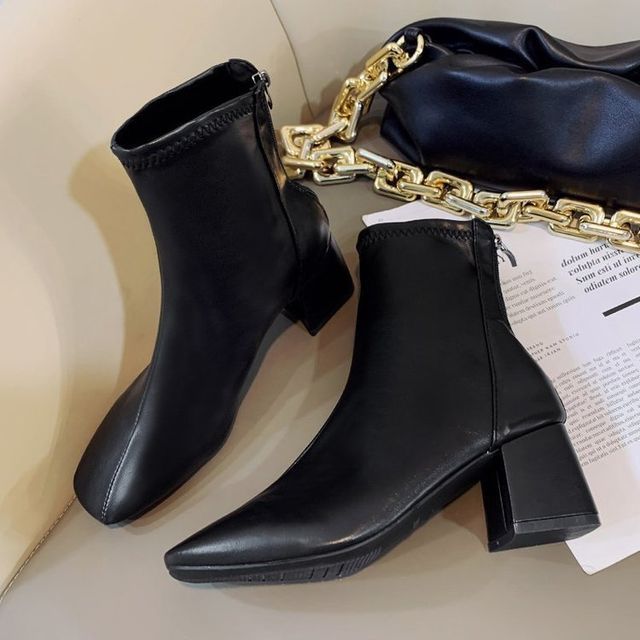 Short Plain Heel Boots Chunky