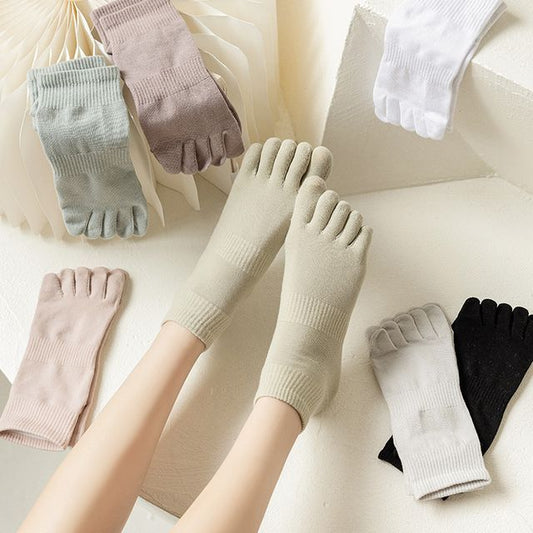 Set Of 3 Pairs: Toe Socks