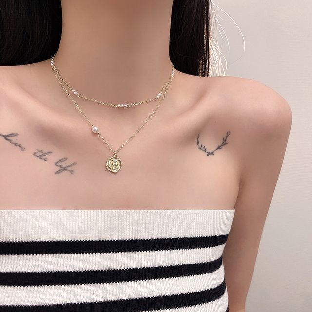 Pearl Faux Floral Necklace