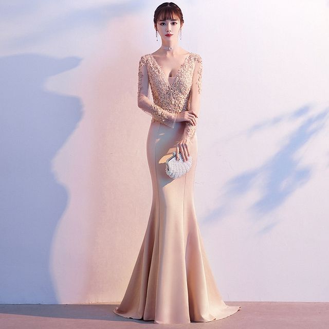 V-Neck Lace Gown Mermaid Long-Sleeve Evening