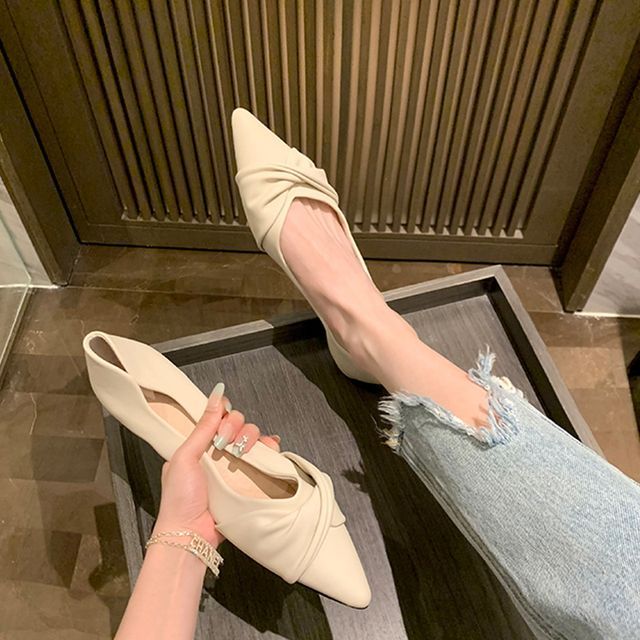 Knotted Flats Pointed-Toe