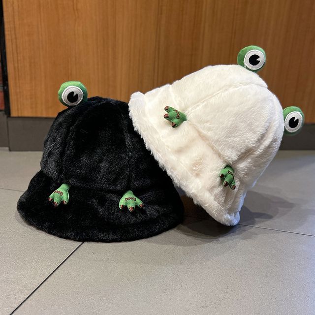 Frog Bucket Chenille Hat