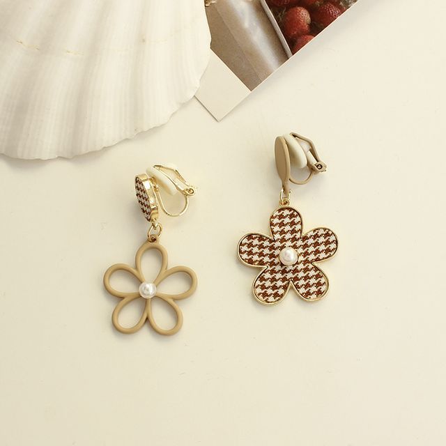 Dangle Houndstooth Asymmetrical Alloy Floral Earring