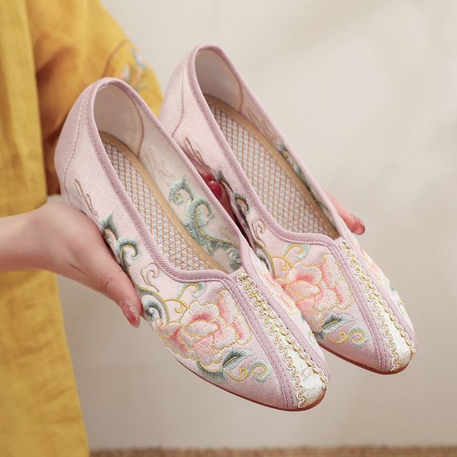 Pumps Satin Floral Embroidered