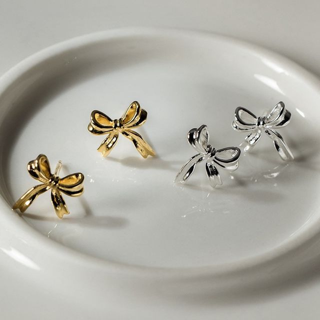 Bow Sterling Silver Earring