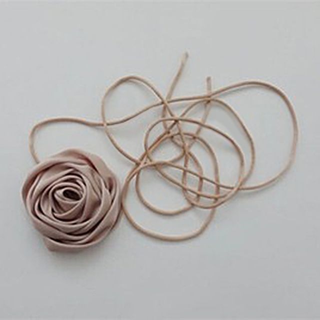 Plain Rose Choker