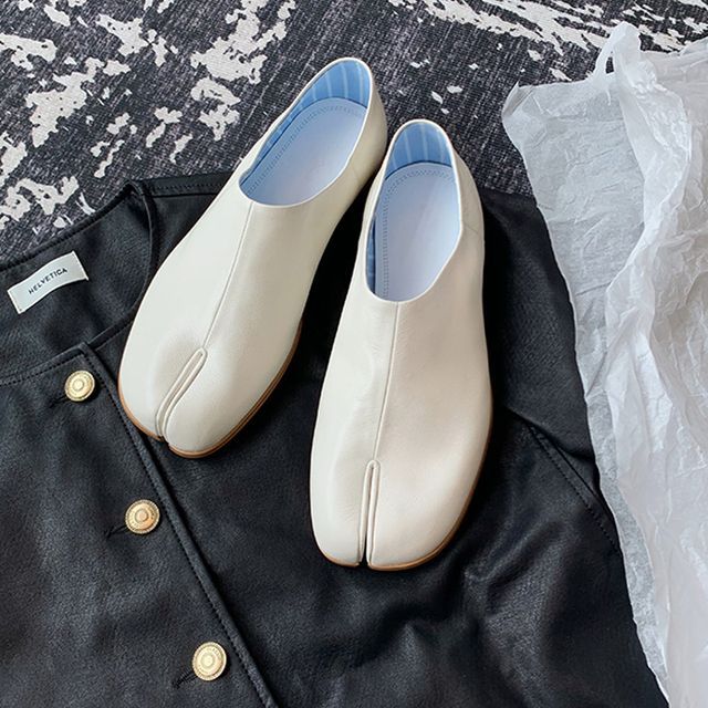 Plain Flats