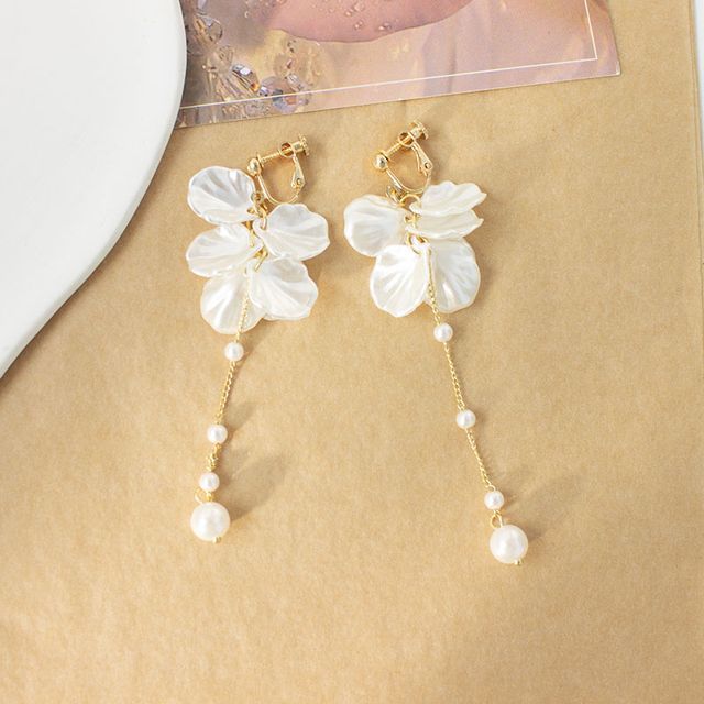 On Earring Petal Drop Faux / Pearl Clip
