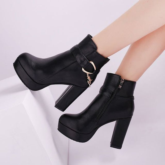 Boots Heel Chunky Plain Short