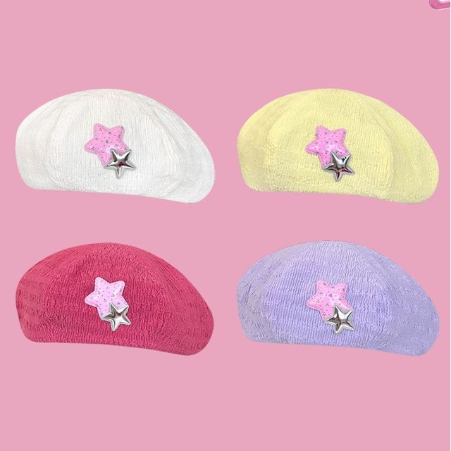 Star Applique Beret Hat